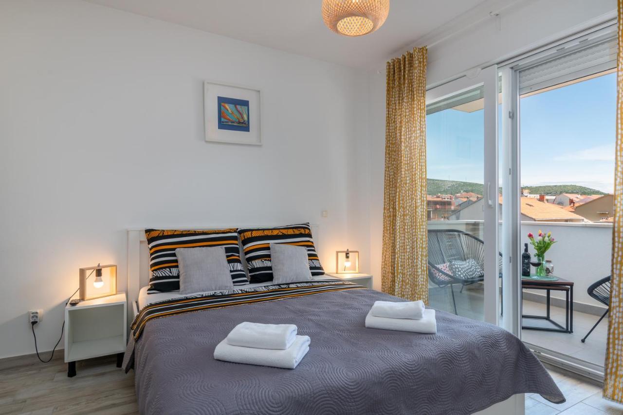 Apartmani Luce Trogir Zewnętrze zdjęcie