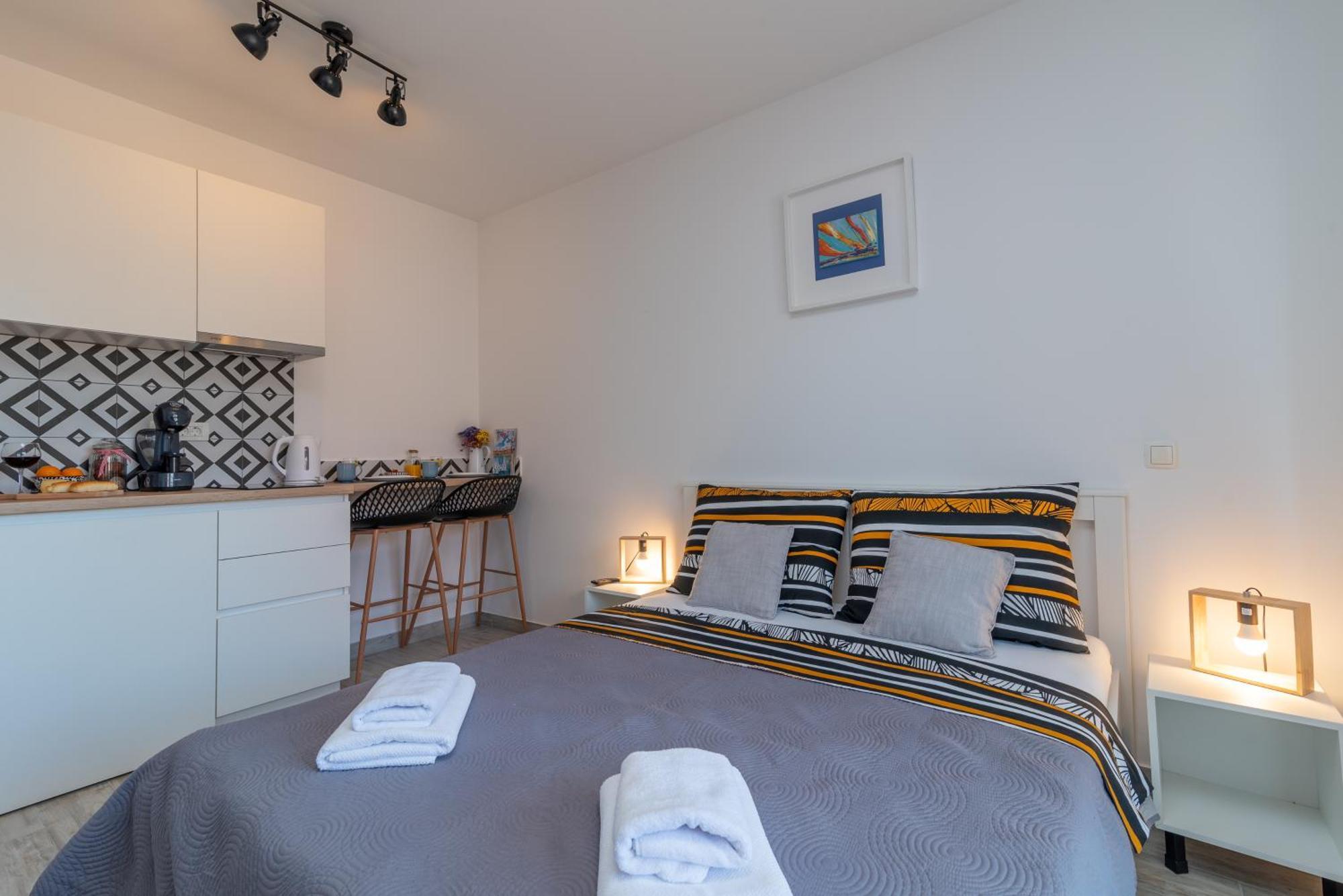 Apartmani Luce Trogir Zewnętrze zdjęcie