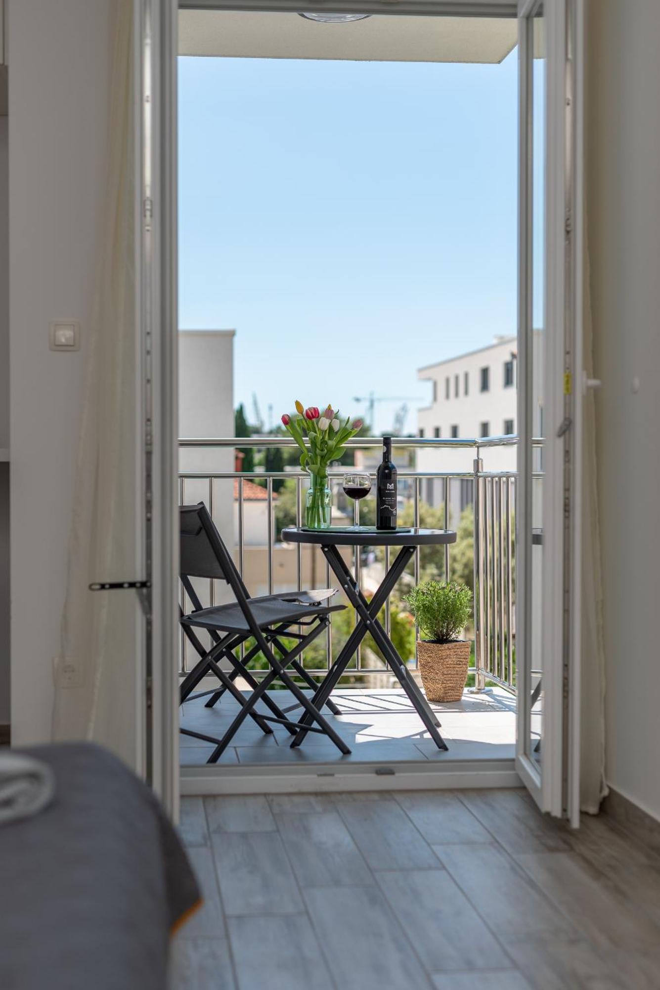 Apartmani Luce Trogir Zewnętrze zdjęcie