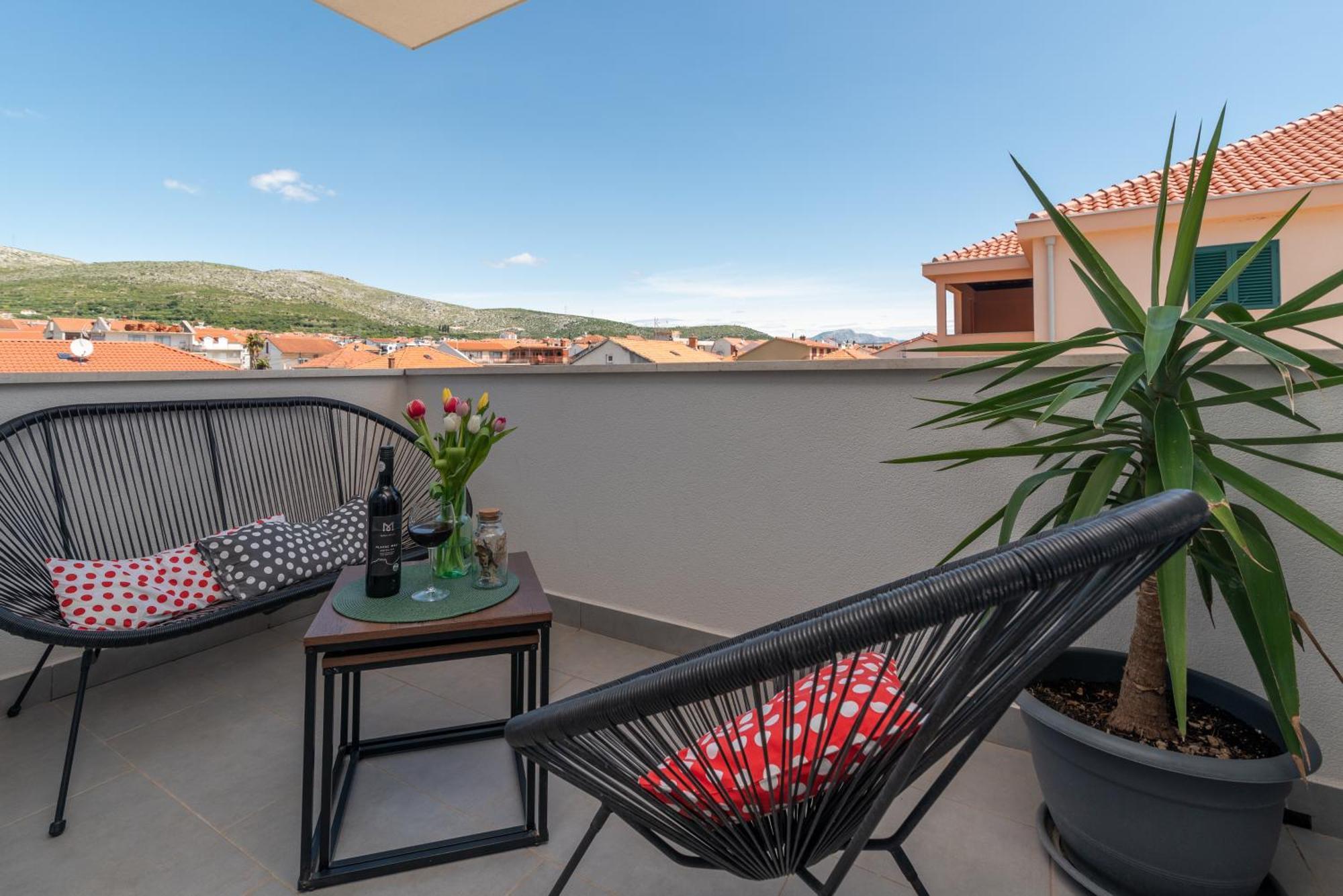 Apartmani Luce Trogir Zewnętrze zdjęcie